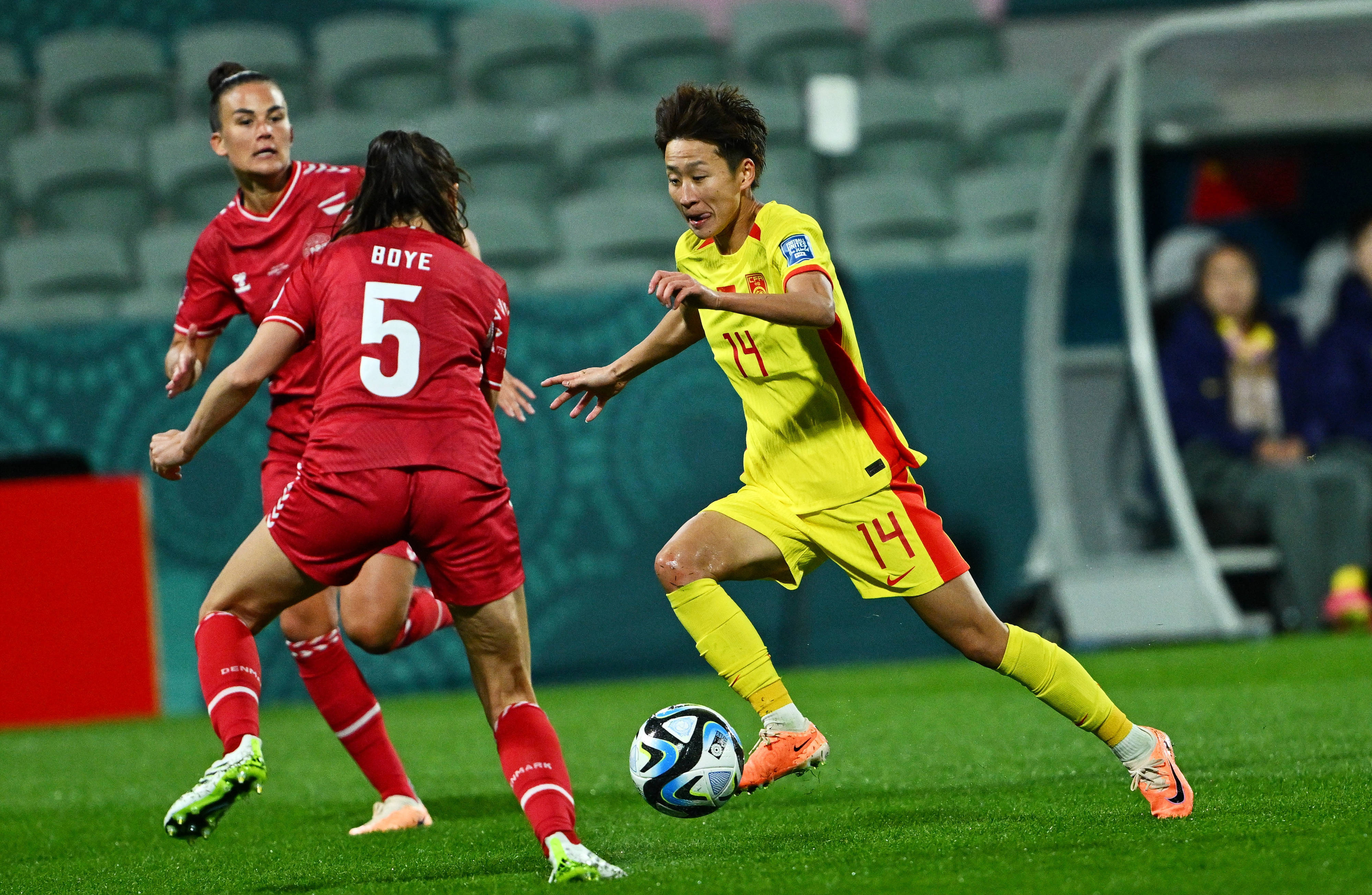 国际足坛再现中国力量女足晋级世界杯